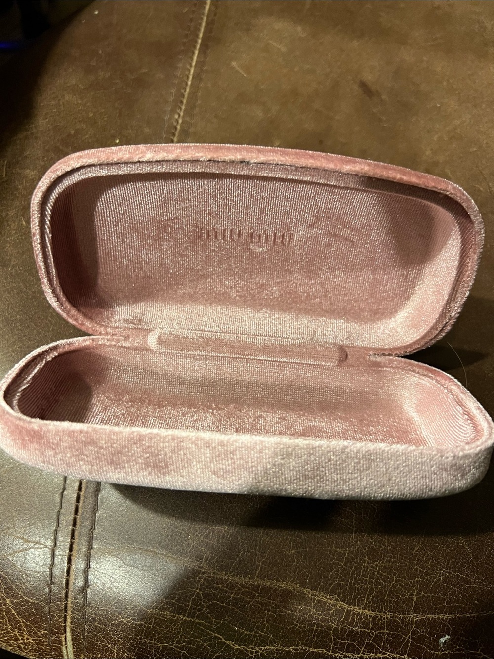 Miu Miu Velvet Eyewear Case in Dusty Pink - Picture 3 of 6